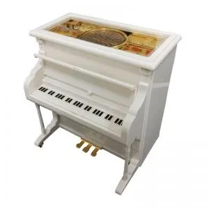 Музыкальная шкатулка заводная Пианино. Материал - АБС пластик. Цвет белый. Размер 18 х13 х18.5 см.