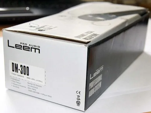 Leem DM-300 Вокальный динамический микрофон проводной.